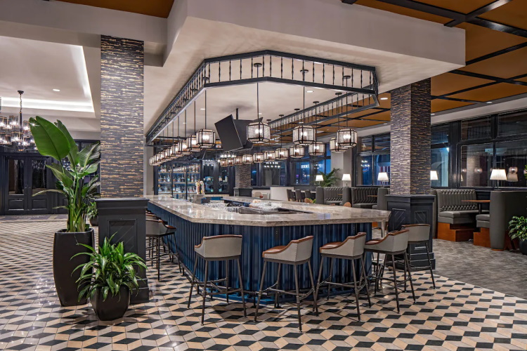 hyatt centric french quarter new orleans bar.jpg