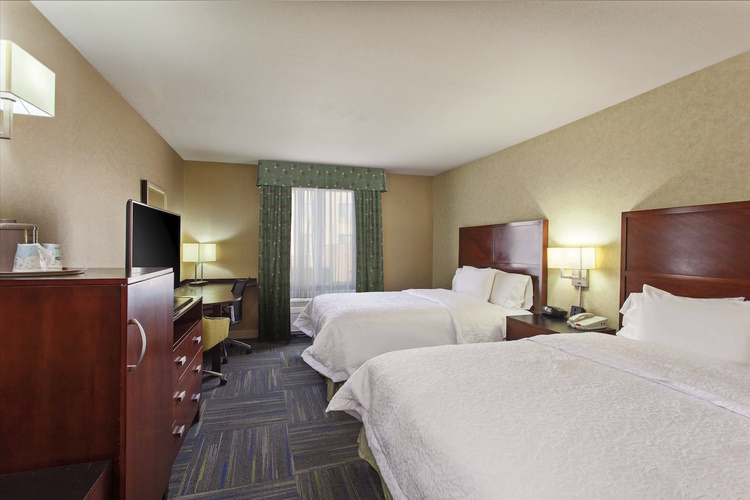 hampton inn suites merced kamer.jpg