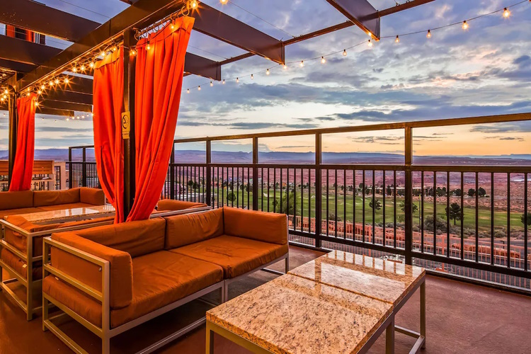 best western view of lake powell buiten zitten.jpg