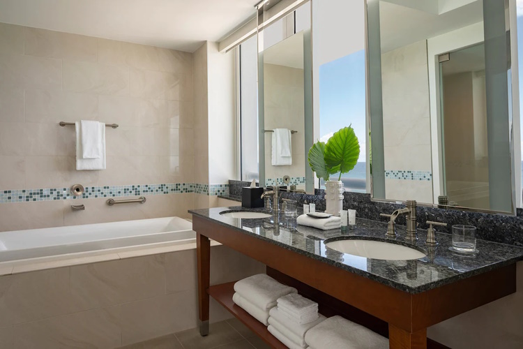 the westin fort lauderdale beach resort badkamer.jpg