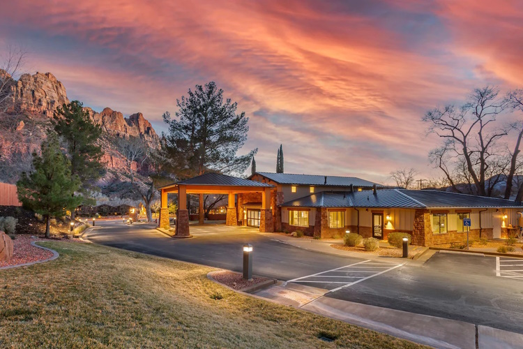 best western plus zion canyon inn suites buitenkant.jpg