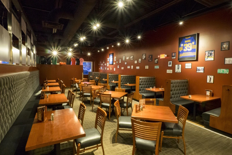 holiday inn niagara falls-scenic downtown restaurant.jpg