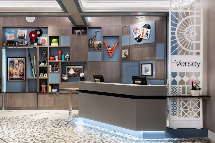 hotel versey receptie.jpg