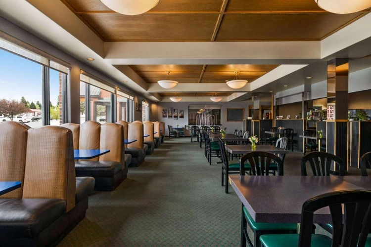 ramada by wyndham helena restaurant.webp