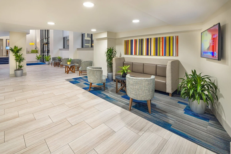 holiday inn express hotel & suites atlanta downtown - lobby ii.webp