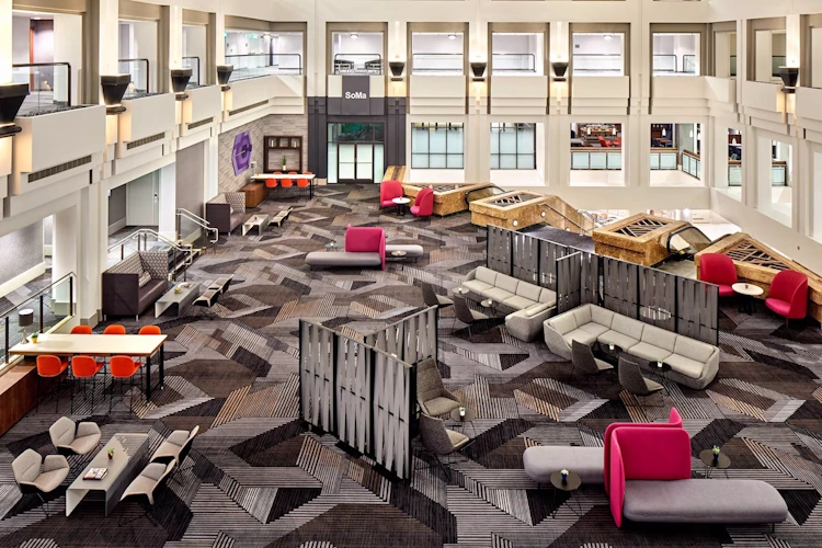 san francisco marriott marquis - lobby.webp