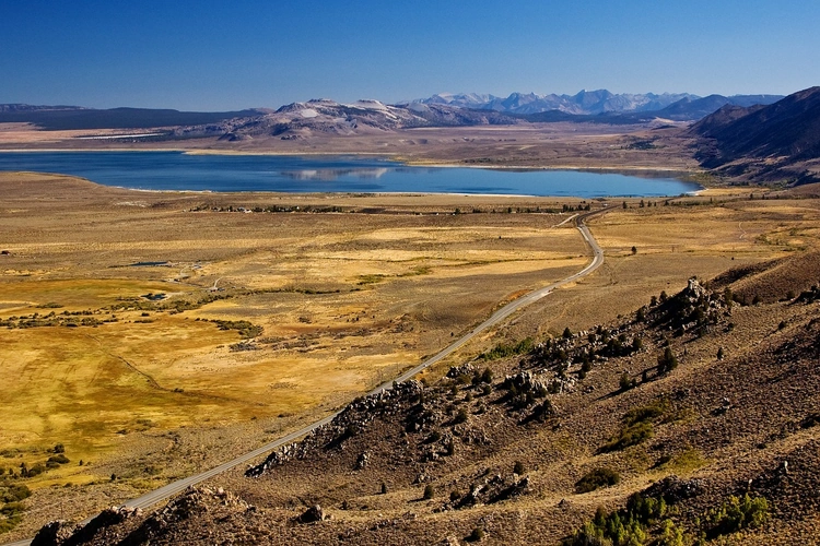 mono lake california.webp