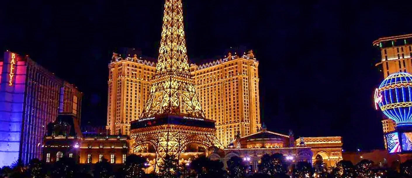 las vegas by night.webp
