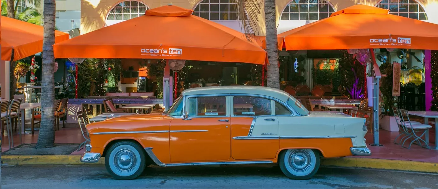 miami ocean drive.webp