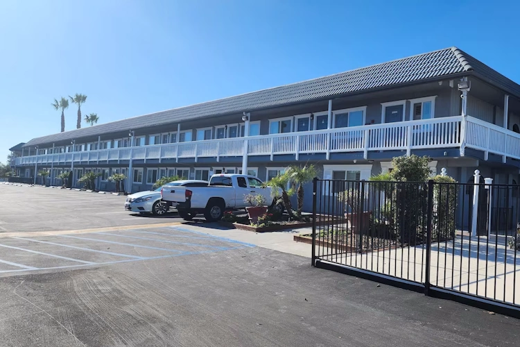 the grove at pismo beach - exterieur.webp