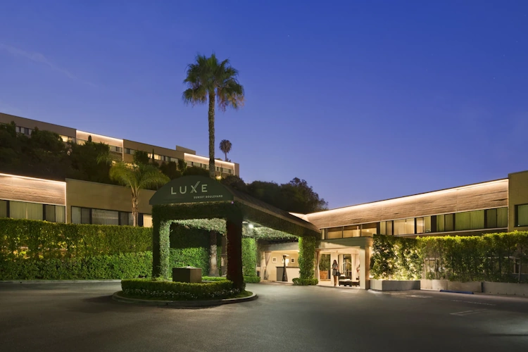 luxe sunset boulevard - exterieur iii.webp