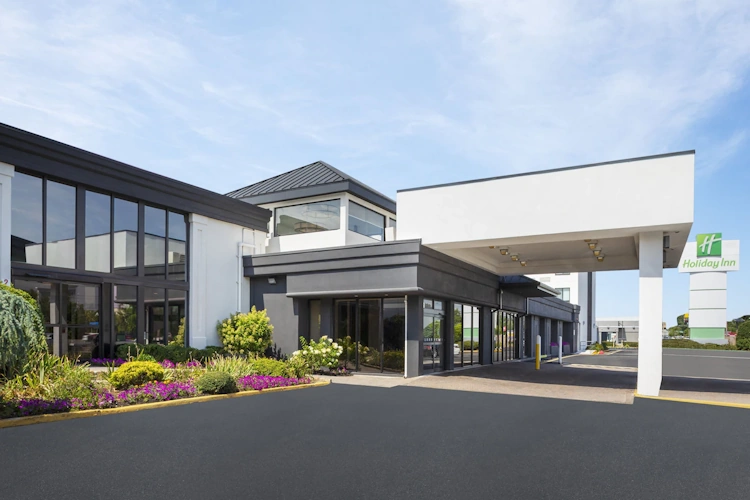 holiday inn hasbrouck heights - exterieur.webp