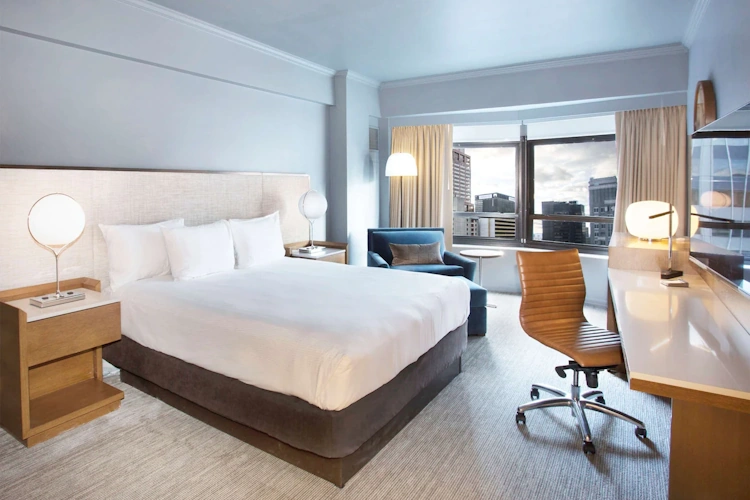new york hilton midtown - kamer 1 bed.webp