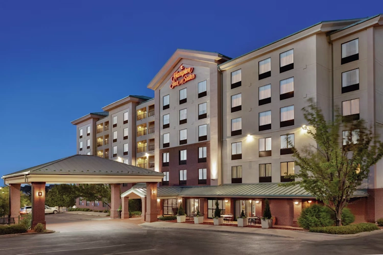 hampton inn & suites denver cherry creek - exterieur.webp