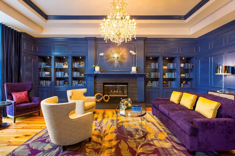 doubletree by hilton hotel savannah historic district -lobby.webp