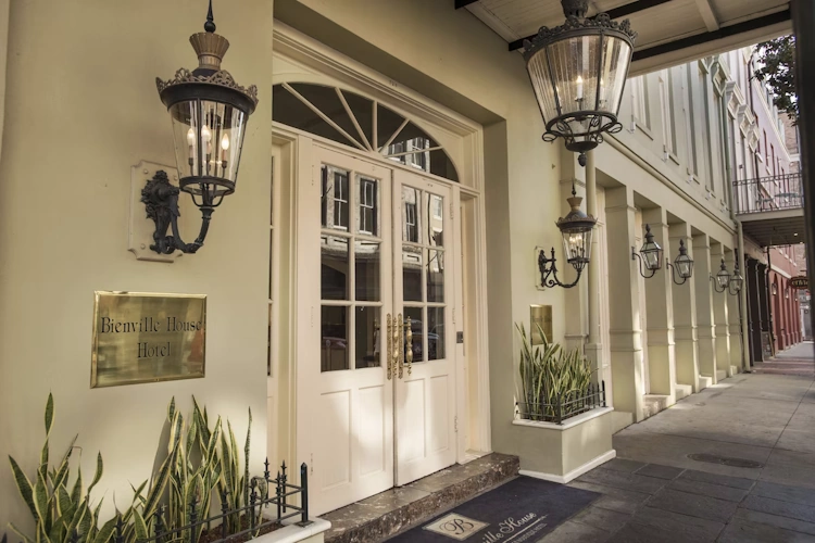 bienville house hotel - exterieur.webp