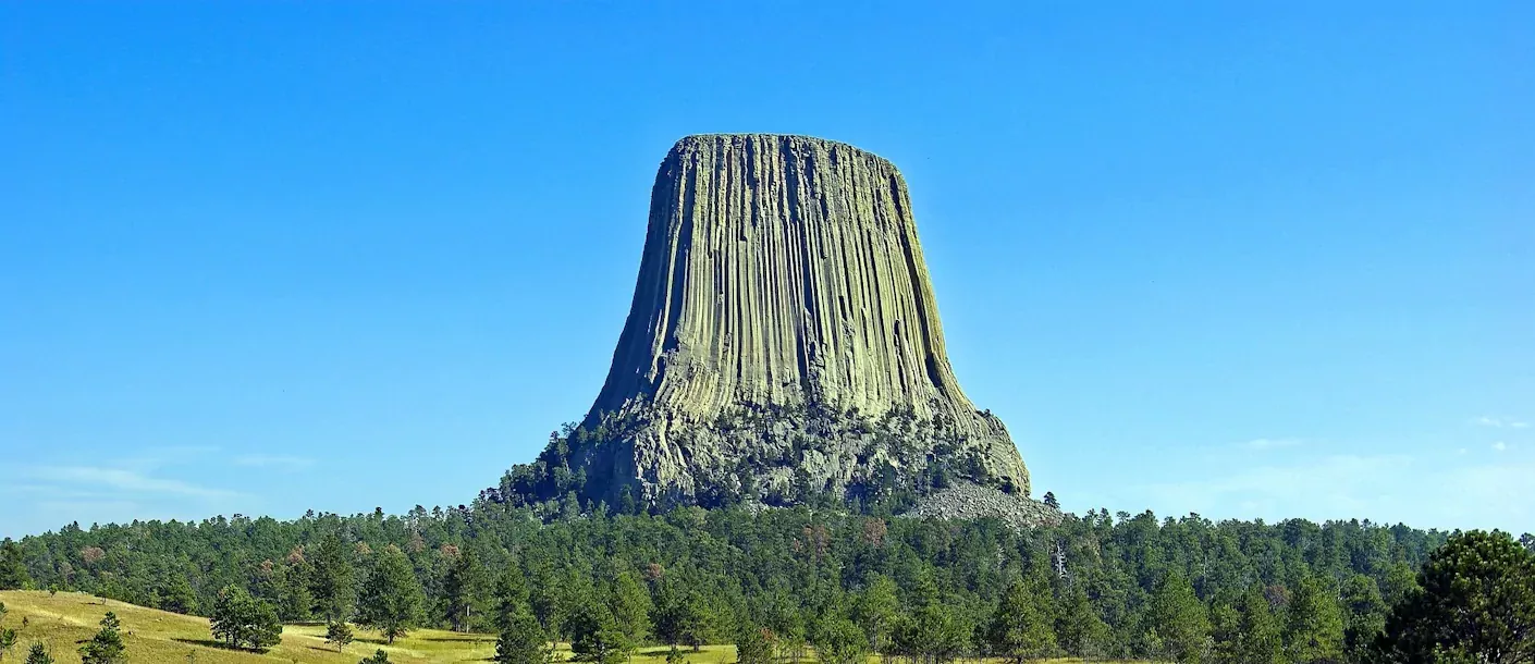 wyomings-devils-tower.webp