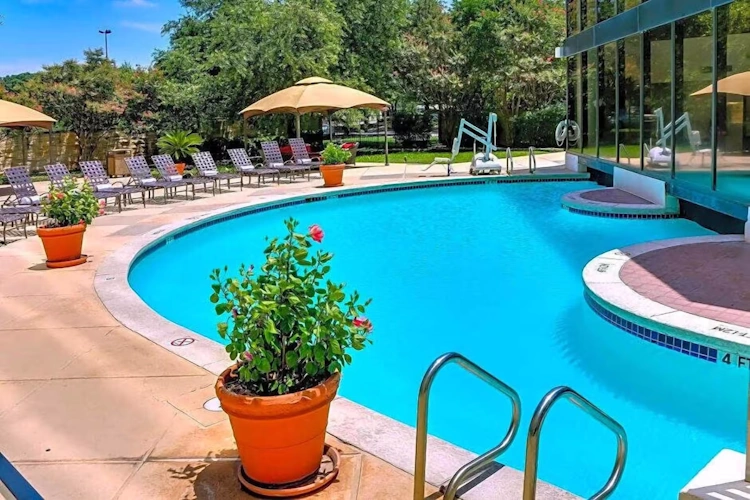 austin southpark hotel - zwembad1.webp