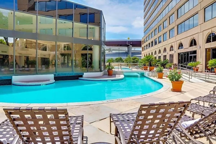 austin southpark hotel - zwembad2.webp