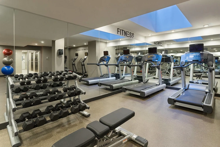 fairfield inn suites by marriott new york manhattan central park fitness.webp