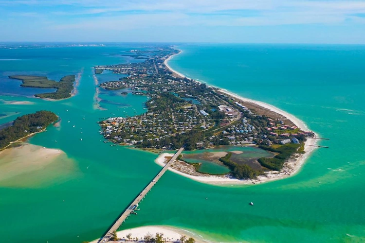 bradenton.webp
