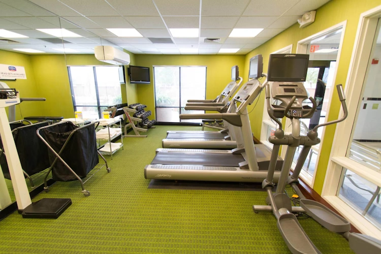 marriott fairfield inn and suites fitness.webp