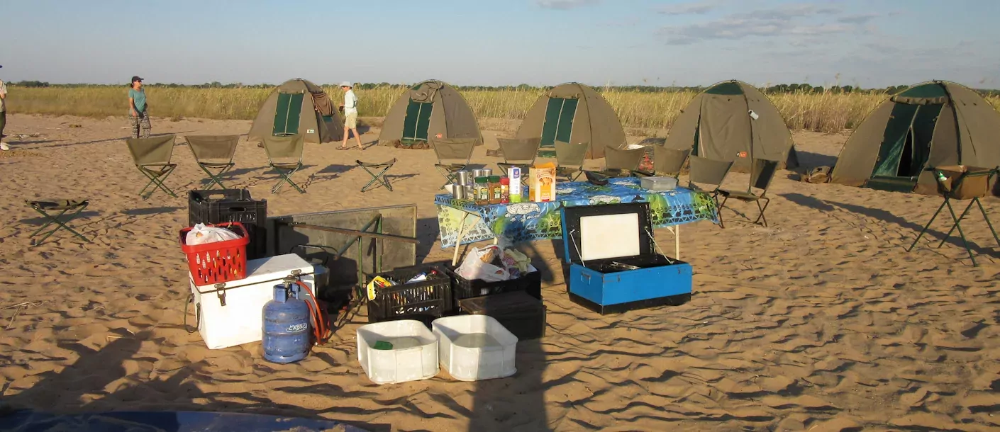 oude wegen door zimbabwe en zambia lower zambezi campsite 10002.webp
