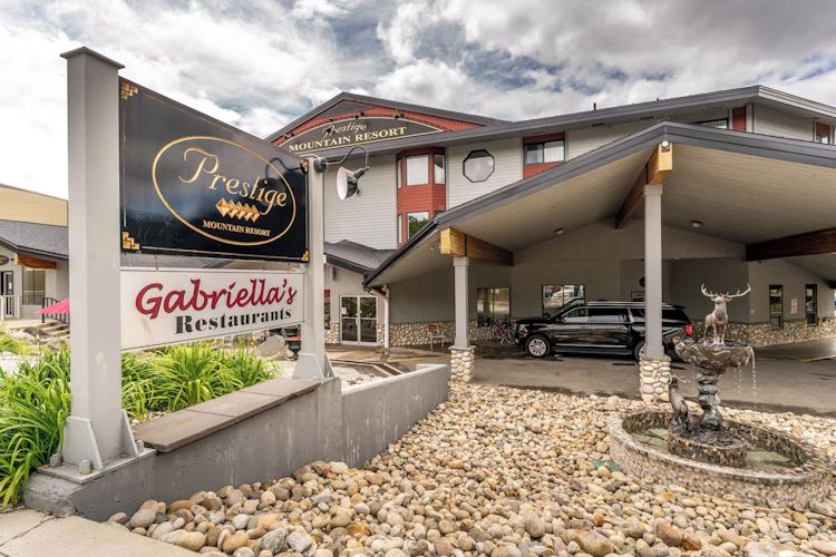 prestige mountain resort rossland exterieur.webp