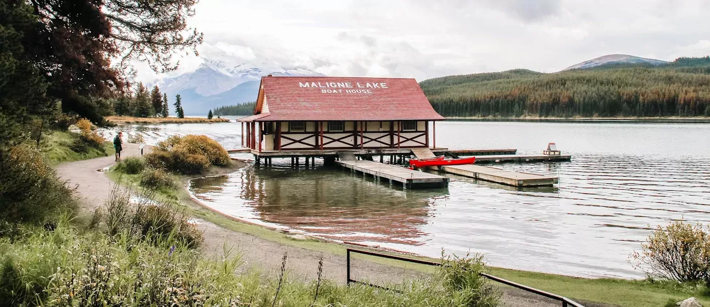 maligne lake boathouse.webp