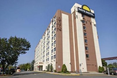 Days Hotel Newark Airport