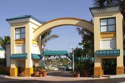 International Palms Resort 001