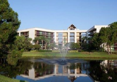 Clarion Inn Lake Buena Vista building