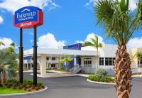 Fairfield Inn & Suites outside