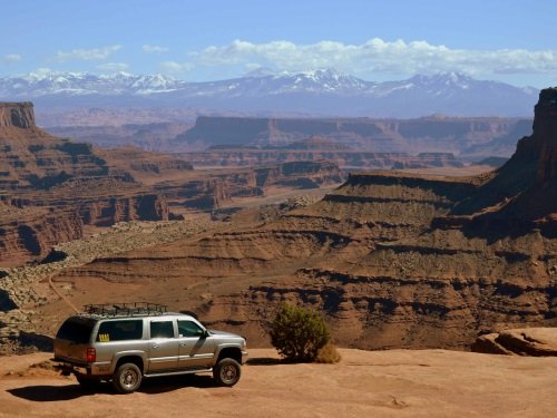 Shafer Trail Jeep Tour door Canyonlands 