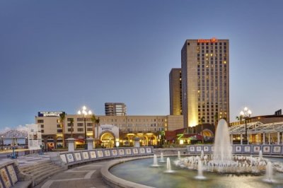 Hilton New Orleans Riverside buitenkant