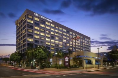 Crowne Plaza Los Angeles Harbor Hotel buitenkant