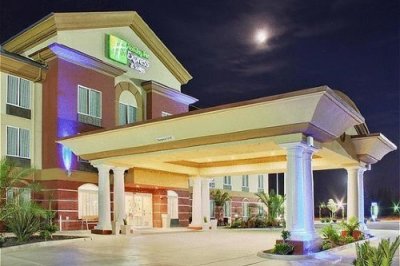 Holiday Inn Express Suites Chowchilla Yosemite Park Area buitenkant