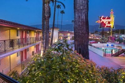 Safari Inn Hotel buitenkant