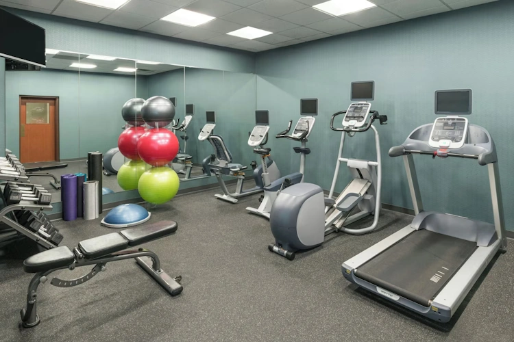 Four Points by Sheraton Boston Logan Airport Revere fitness.webp