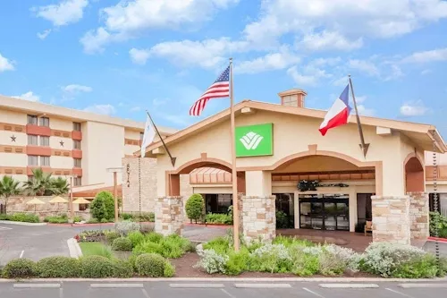 Front - Wyndham Garden Austin - AmerikaPlus