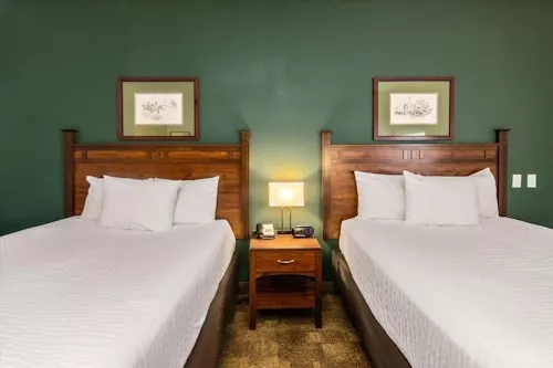 Double queen - Boothill inn & Suites - AmerikaPlus