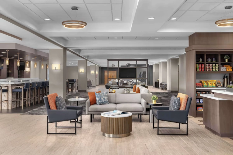 DoubleTree by Hilton Hotel Las Vegas Airport lobby.webp