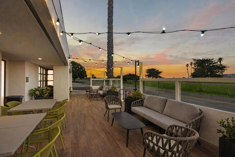 Hampton Inn San Simeon Cambria buiten.webp