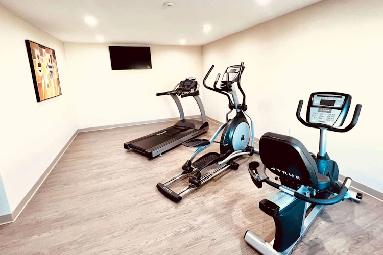 Ramada by Wyndham Modesto Yosemite Area fitness.webp
