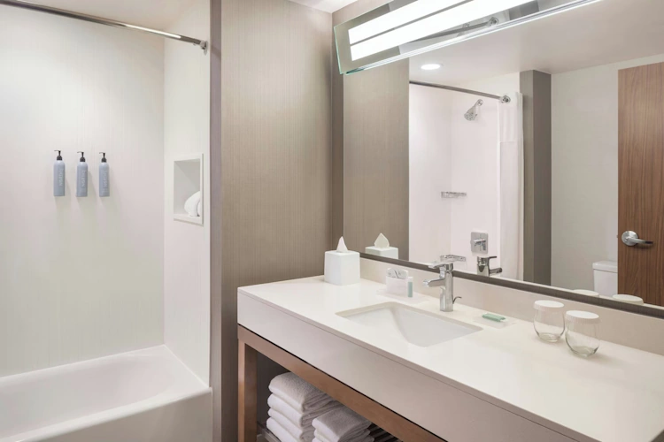 Courtyard by Marriott Sedona badkamer.webp
