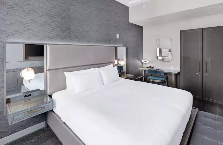 King - Tulsa Club Hotel - AmerikaPlus
