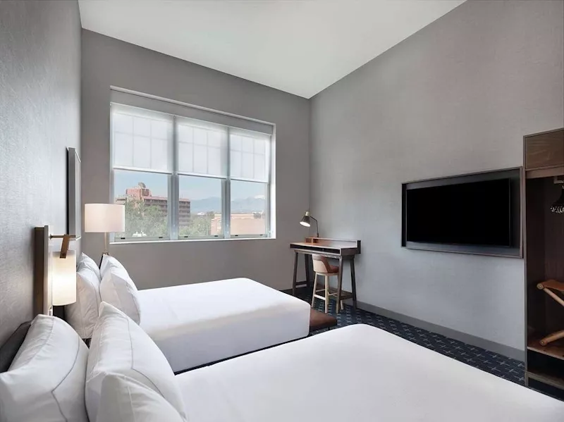 Double Bed - State Hotel Denver - AmerikaPlus