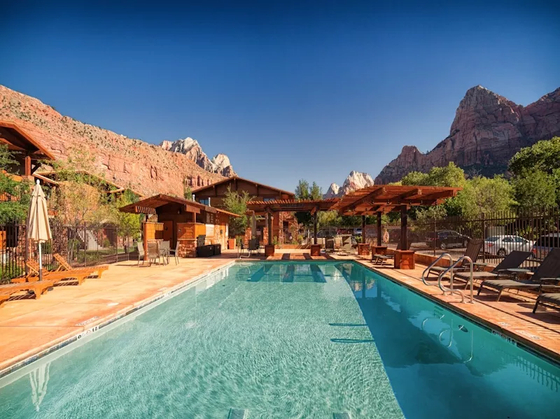 Cable Mountain Lodge 