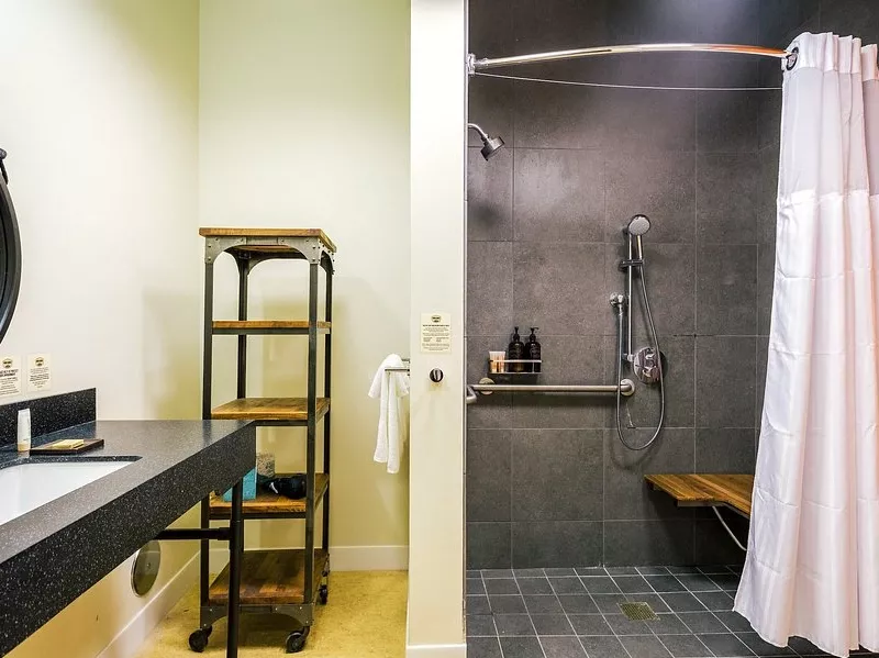 Shower - Rush Creek - AmerikaPlus