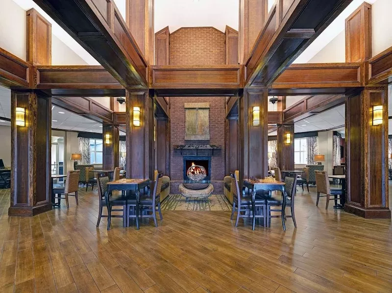 Lobby - Hampton Pigeon Forge - AmerikaPlus